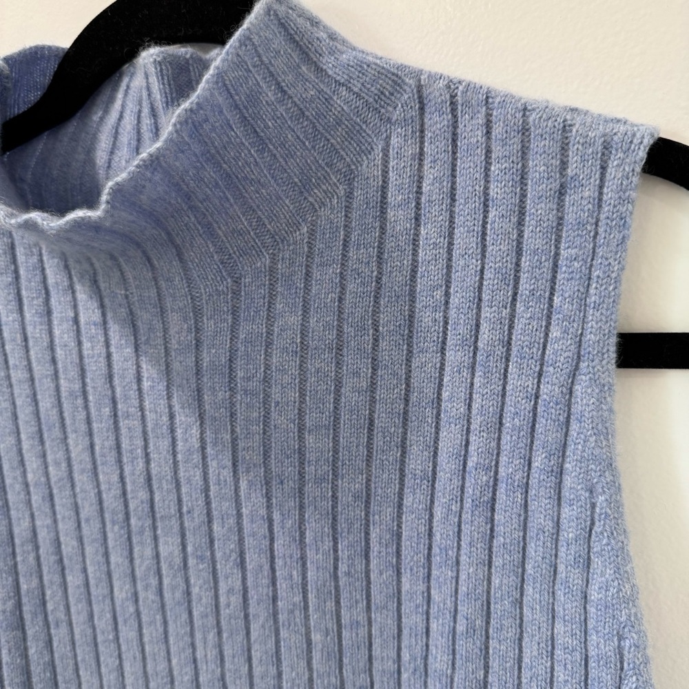 KHAITE Jolene Blueberry Blue Sleeveless Cashmere Turtleneck Sweater Size XL - Picture 6 of 16
